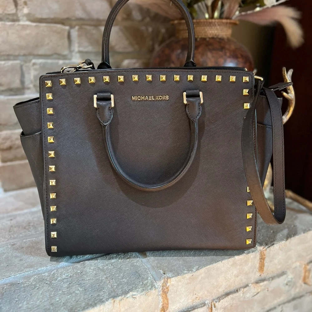 EUC~Michael Kors Selma North South Large Stud Satchel Coffee Brown Handbag.